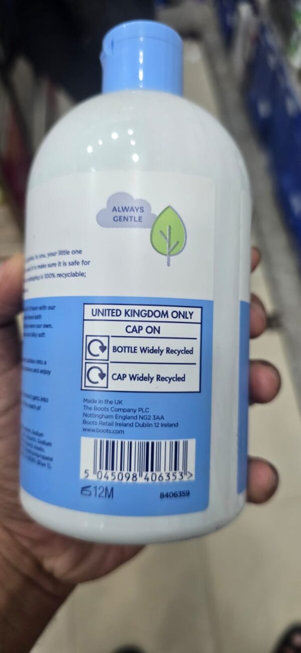 boots baby bath bubbles gentle & mild for tear free bath time mild formula 500 ml