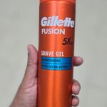 gillette fusion 5x action moisturizing with cocoa butter shave gel 200ml